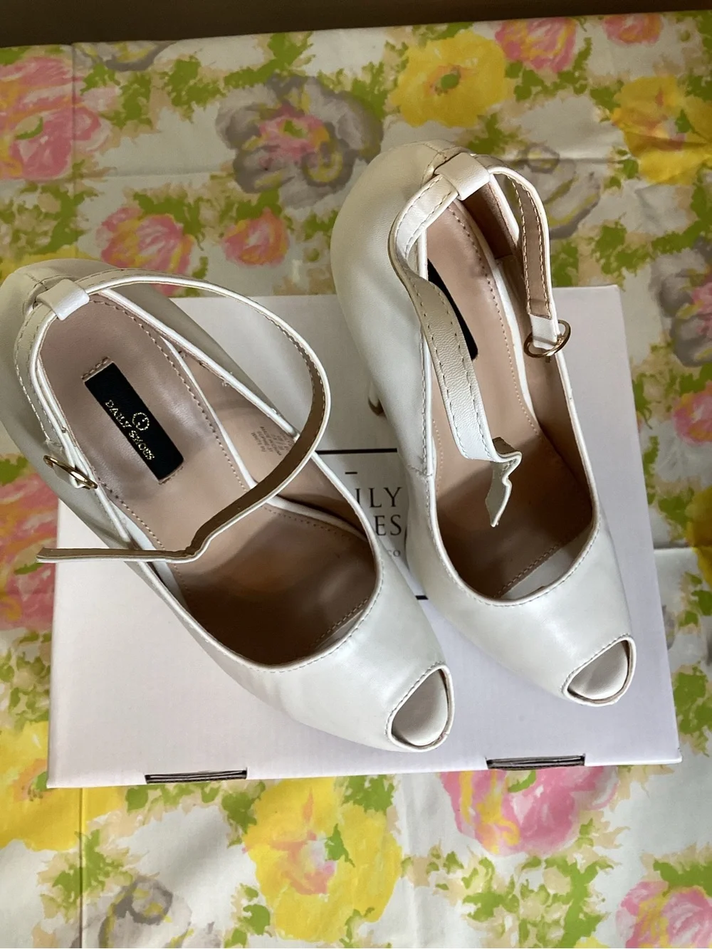 White Peep-Toe Platform Ankle-Strap Heels 7.5 NIB